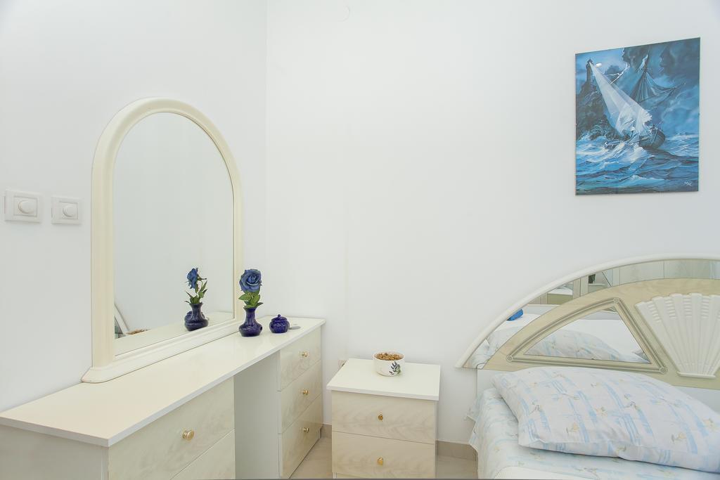 Guest House Mara ヴェラ・ルカ エクステリア 写真