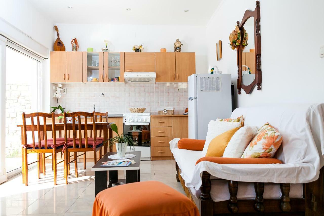 Guest House Mara ヴェラ・ルカ エクステリア 写真