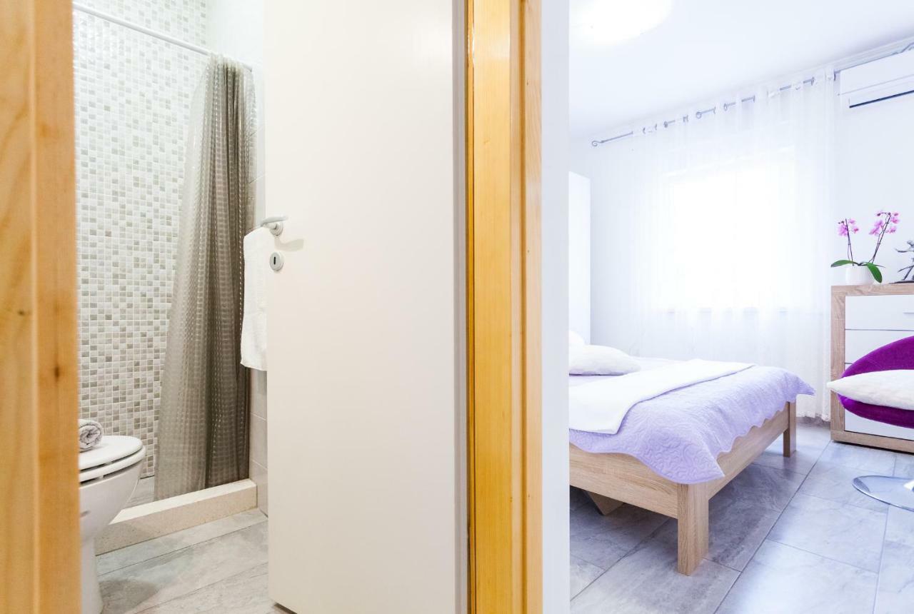 Guest House Mara ヴェラ・ルカ エクステリア 写真
